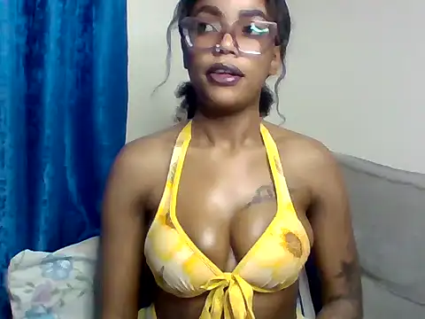 _crystal_princesss stripchat live cam model