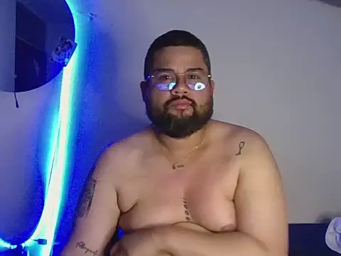 GABRIELGARCIA1313 stripchat live cam model