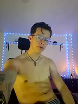 Brandon_starkk stripchat live cam model