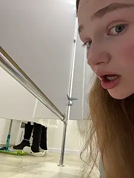 RussianWoman stripchat live cam model