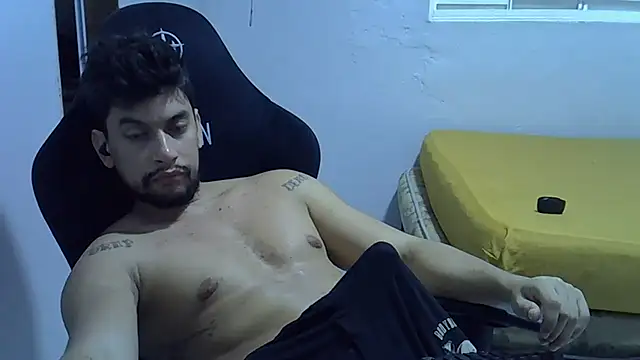 moreno_dotado22 stripchat live cam model