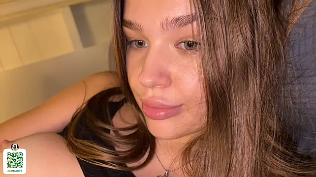 notecarret stripchat live cam model
