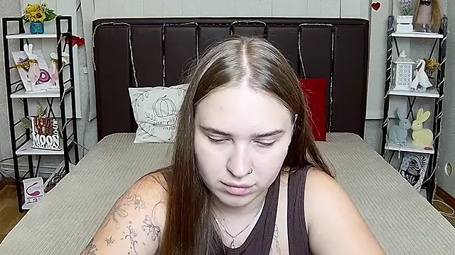 LauraHlot stripchat live cam model