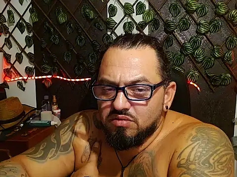 mr_wolf46 stripchat live cam model