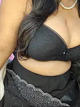 Curvy_Pooja stripchat live cam model