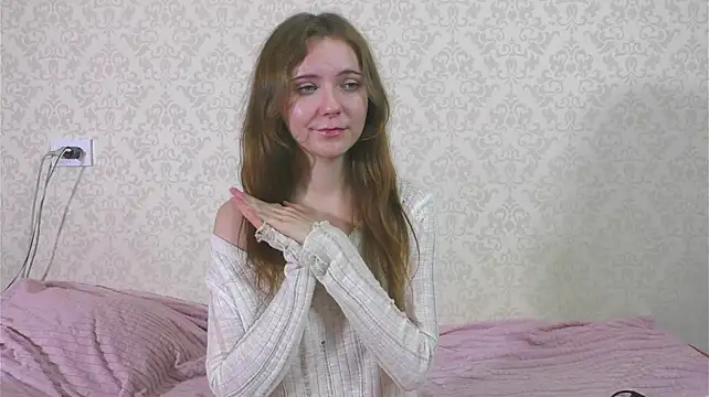 Aliicecutee stripchat live cam model