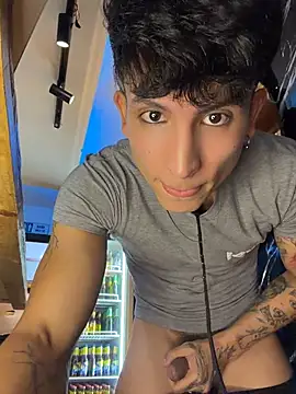 _Tomy08calderon stripchat live cam model