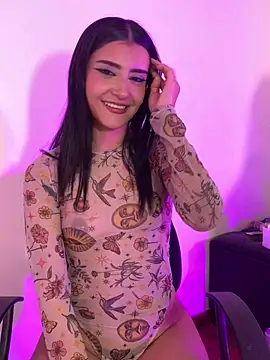 ivy-777 stripchat live cam model