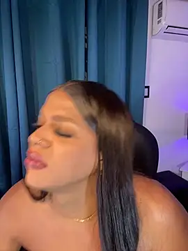 Keira_Fox31 stripchat live cam model