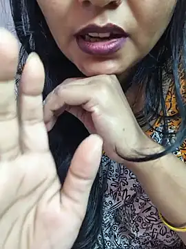 MUMTAJ-1 stripchat live cam model