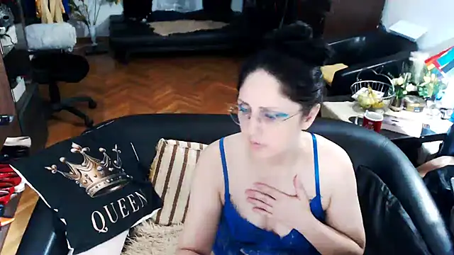 Imperatriza stripchat live cam model