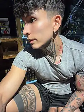_Tomy08calderon stripchat live cam model