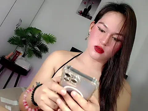 Miss_twinny21 stripchat live cam model