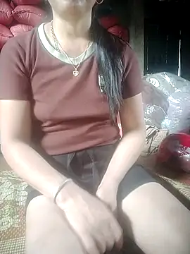 phuonglanlan stripchat live cam model