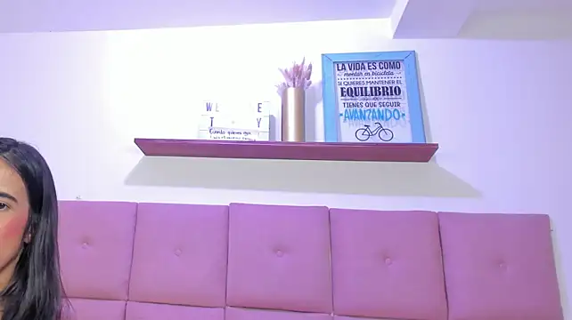 Piinksoul149 stripchat live cam model