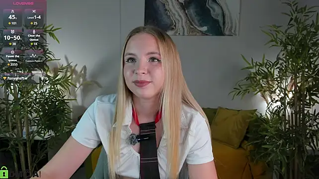 Linda__Bloom stripchat live cam model