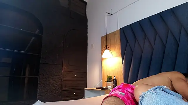 Zoee_8 stripchat live cam model