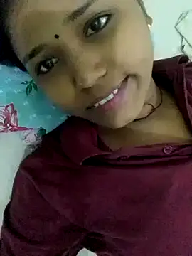 hotrinastudent stripchat live cam model