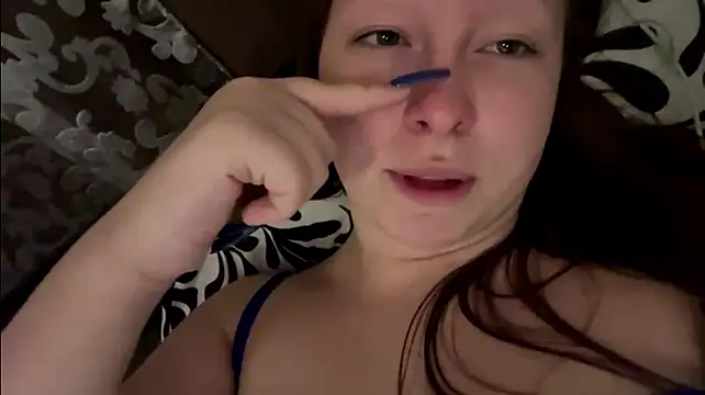 FrayingLight stripchat live cam model