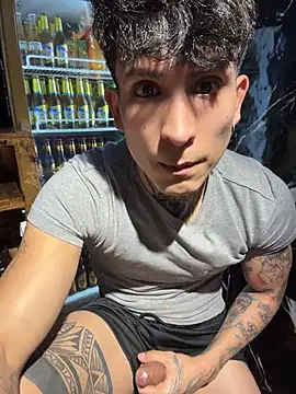 _Tomy08calderon stripchat live cam model
