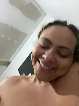 Chloe_Leaozinho stripchat live cam model