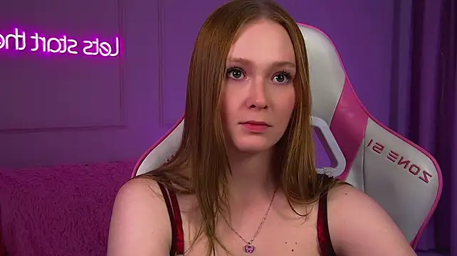 AgataFoxley stripchat live cam model