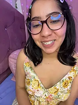anni_ross stripchat live cam model