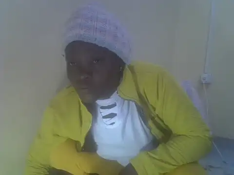 BUBBLY-QWEEN stripchat live cam model