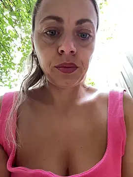 ladywithbigass stripchat live cam model
