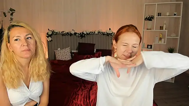 LisaAris stripchat live cam model