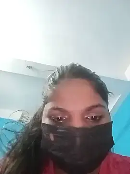 Bussufatma stripchat live cam model