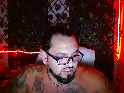 mr_wolf46 stripchat live cam model