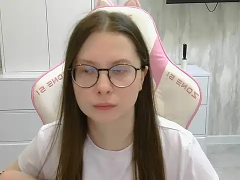 Elvirada stripchat live cam model