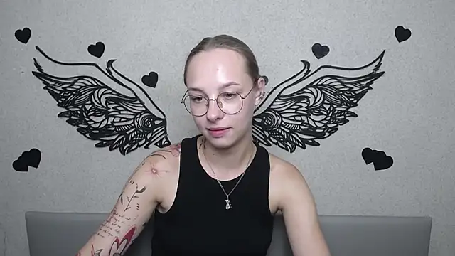 SteshaGlass stripchat live cam model