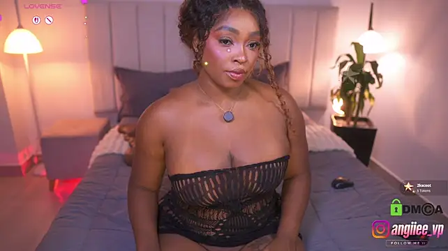 nicoletth18 stripchat live cam model