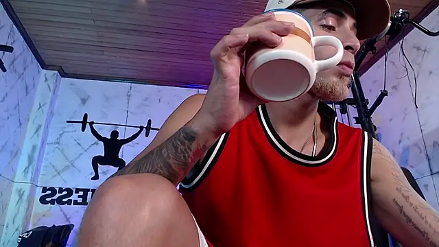 DrakeNeumann stripchat live cam model