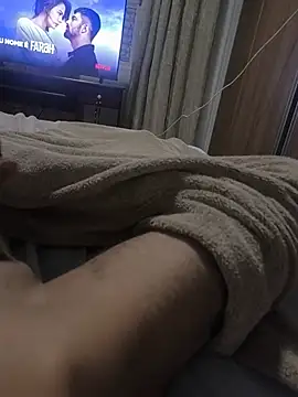 Safadomg2001 stripchat live cam model