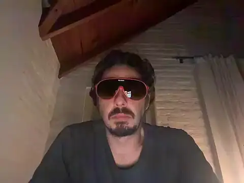 Franobien stripchat live cam model