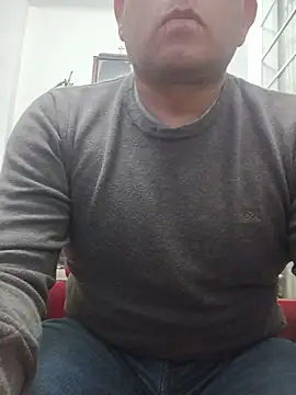 chicoguapo8 stripchat live cam model
