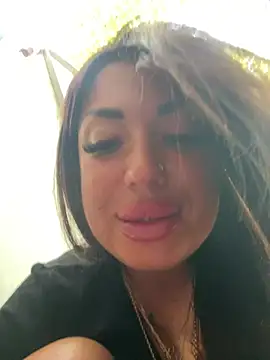 RuslanaXX stripchat live cam model