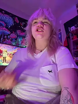 Cutiepiespanks stripchat live cam model