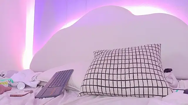 CristalCornner_ stripchat live cam model