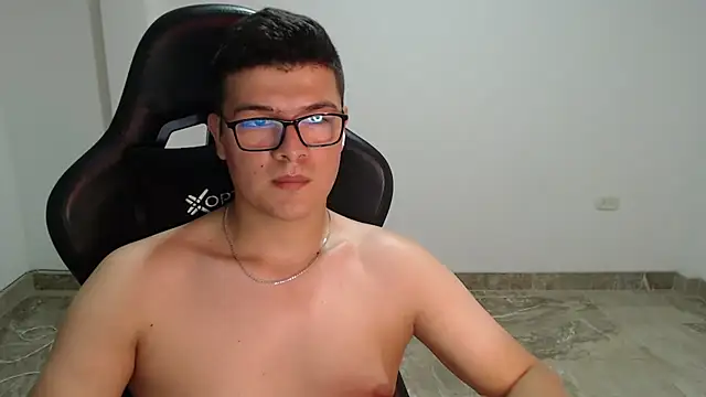 Plug_Control stripchat live cam model