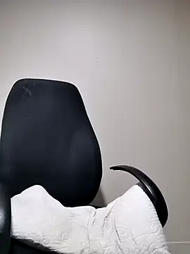 Bra-G stripchat live cam model