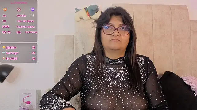 HelenaWinterbourn stripchat live cam model