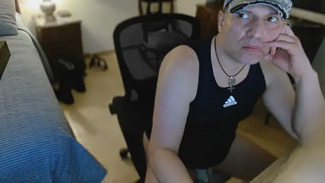 twdspunpig stripchat live cam model