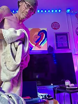 Undercover_Pornstar stripchat live cam model