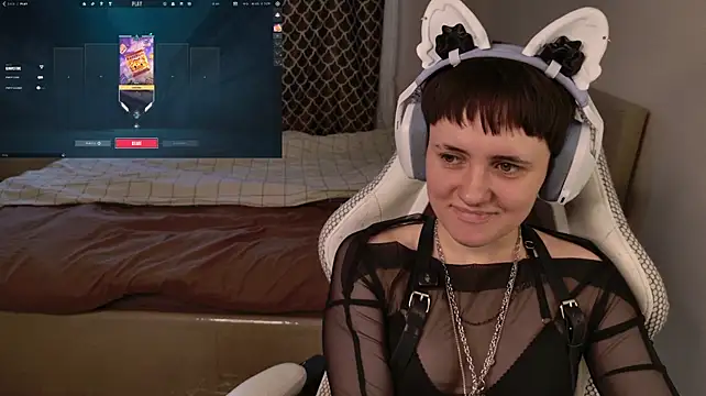 Luna_Loveee stripchat live cam model