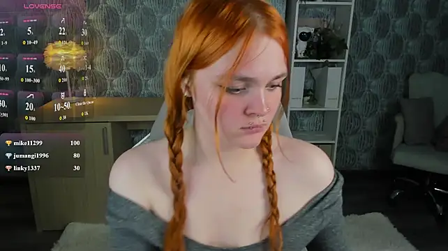 Emilly_Hiil stripchat live cam model