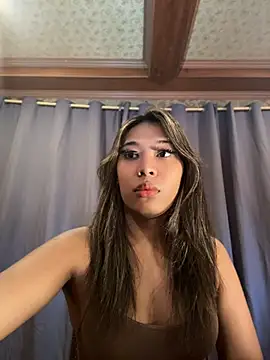 hugecock_tamira stripchat live cam model